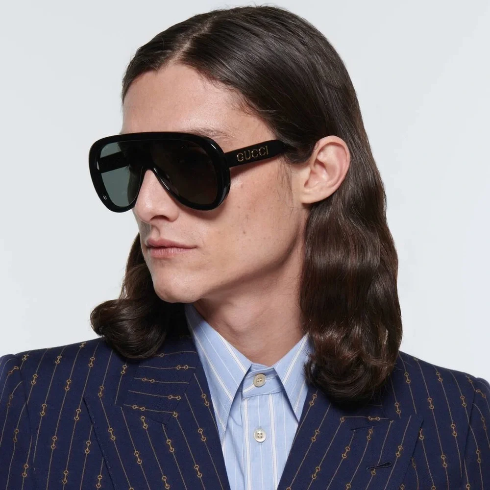 New! Authentic Gucci Shield Sunglasses - Picture 4 of 14